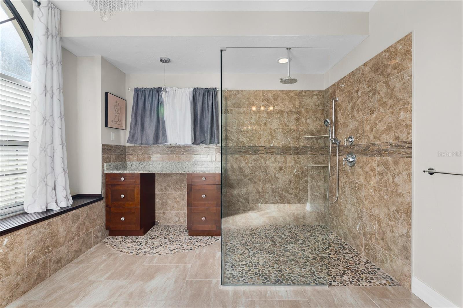 PALM WEST - Residential