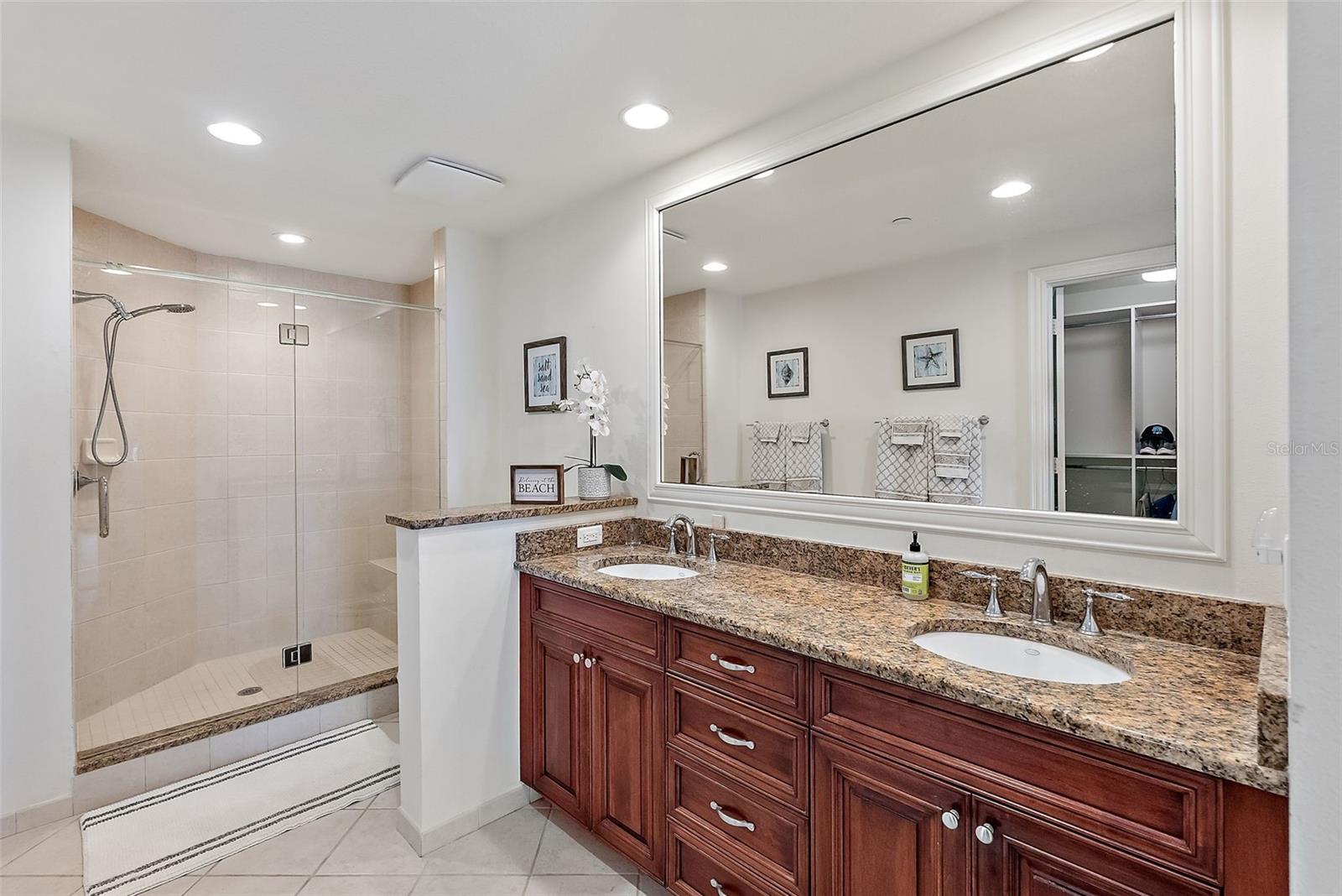RESIDENCES AT SANDPEARL RESORT CONDO - Residential Lease