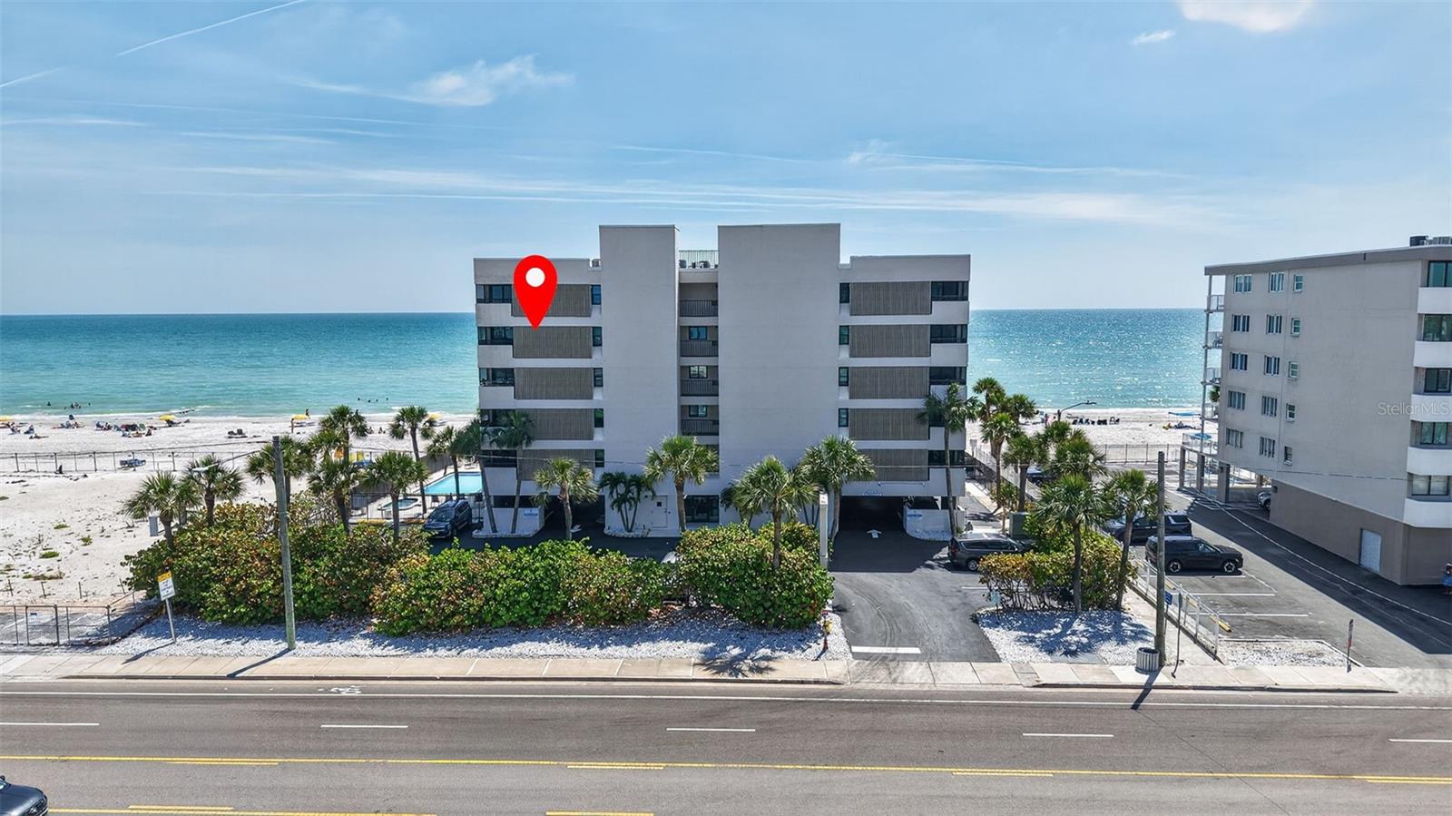 ARIE DAM CONDO - Residential