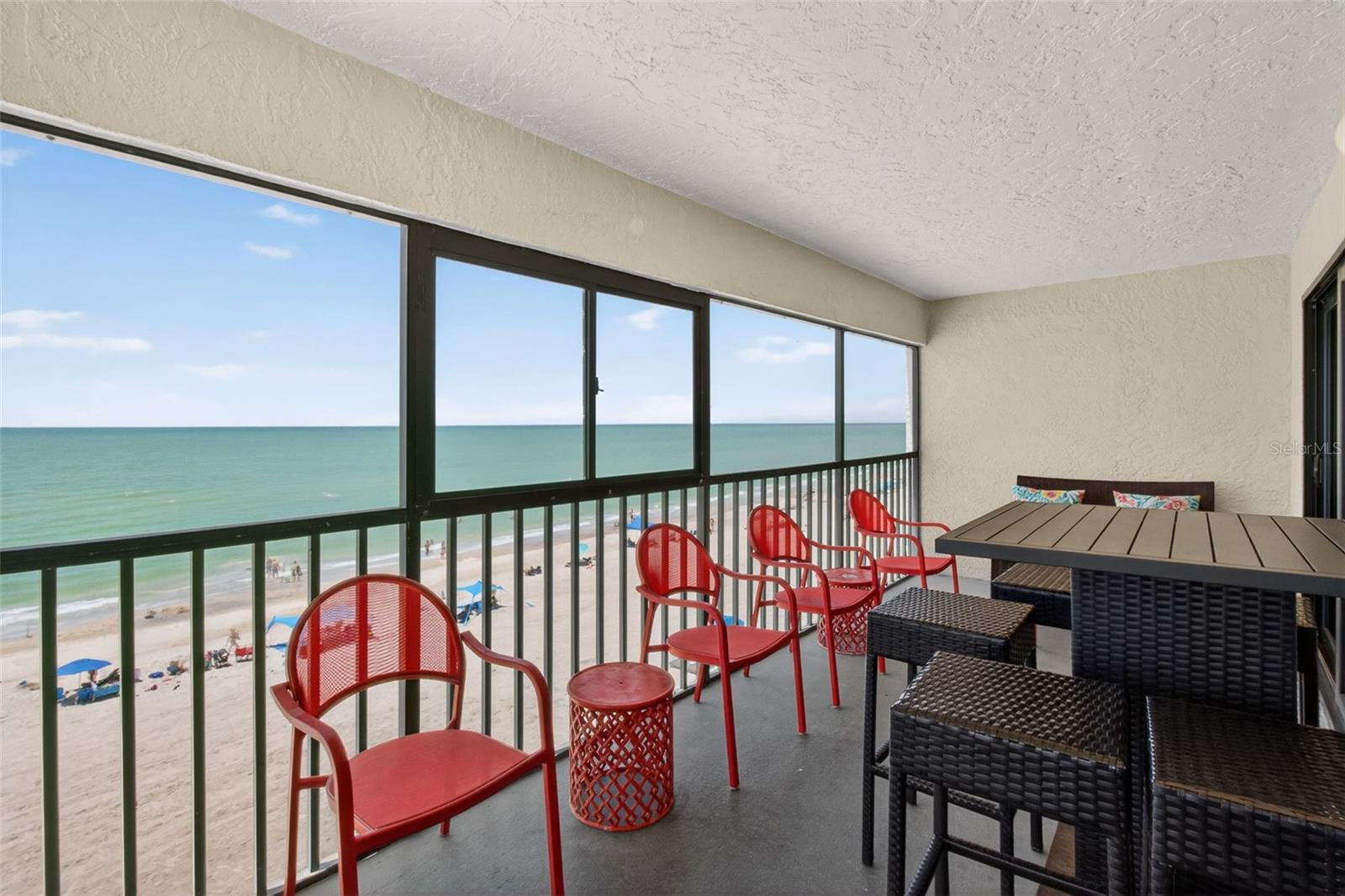 ARIE DAM CONDO - Residential