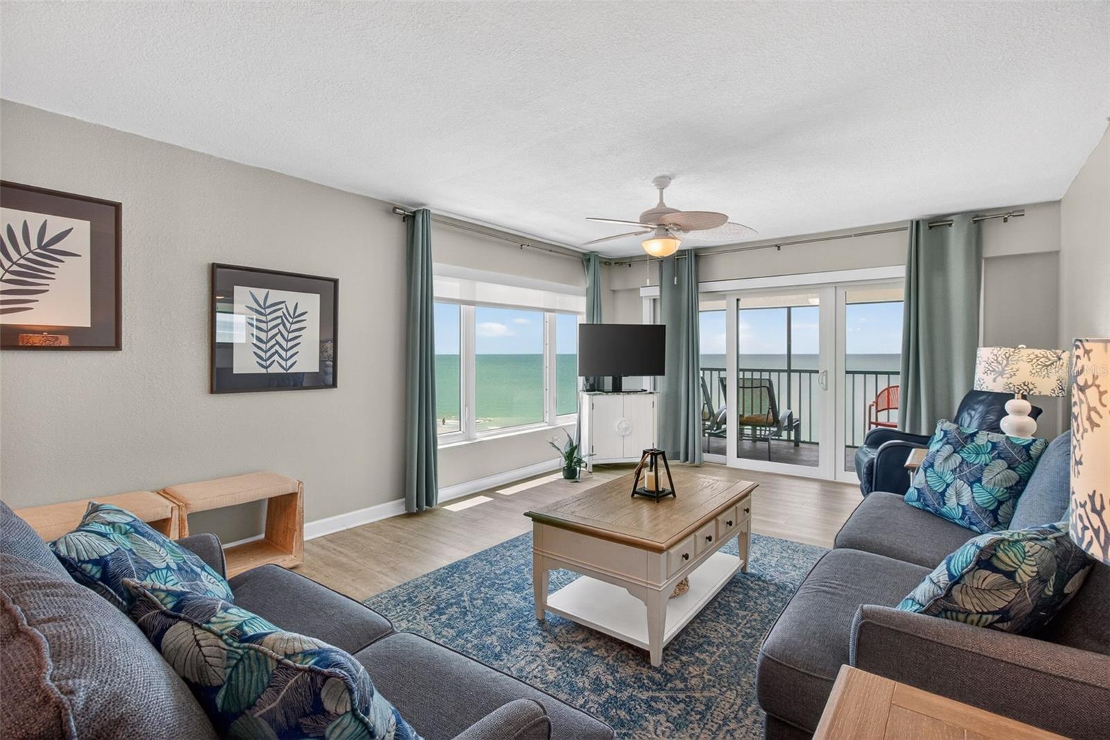 ARIE DAM CONDO - Residential