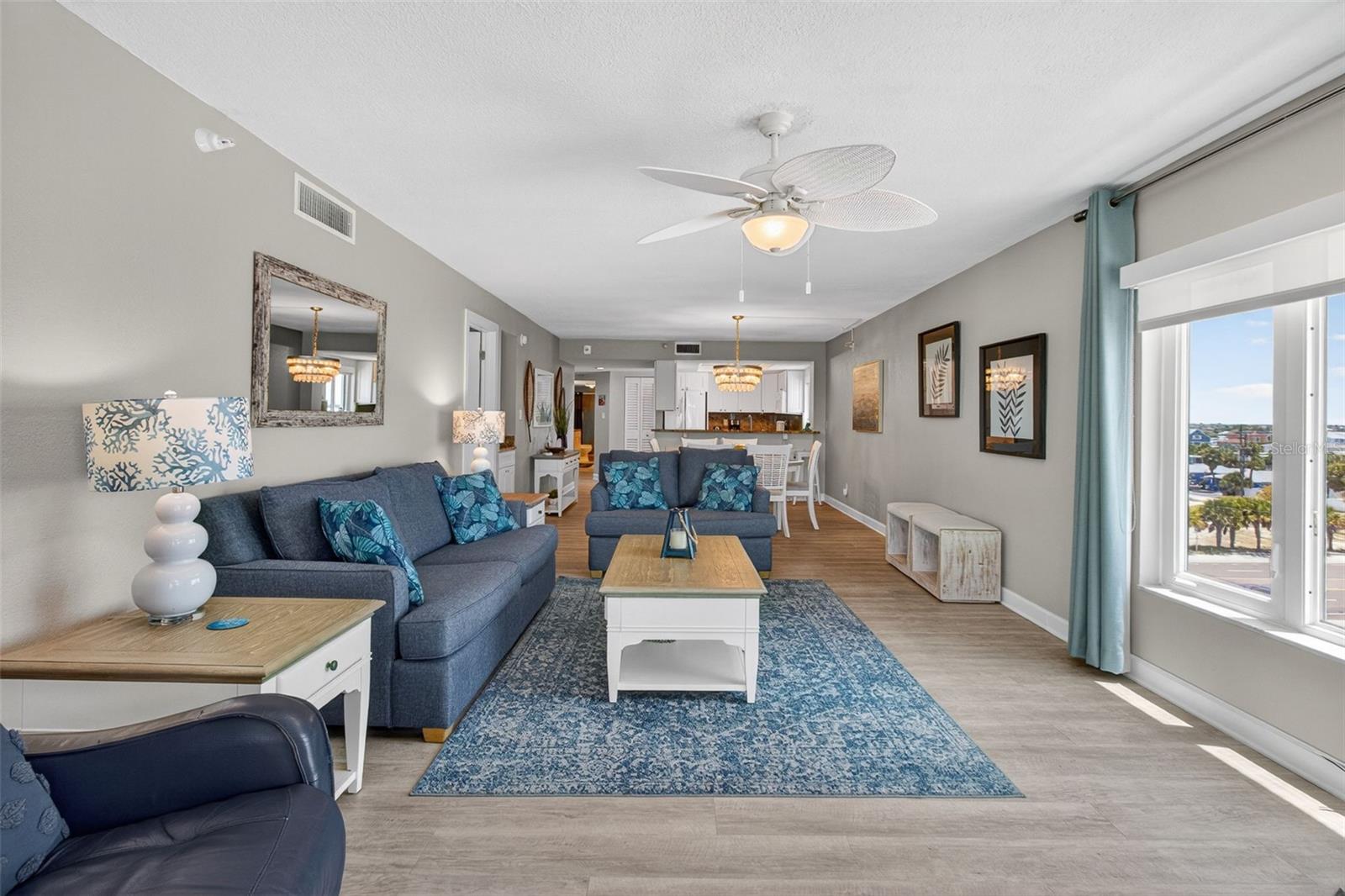 ARIE DAM CONDO - Residential