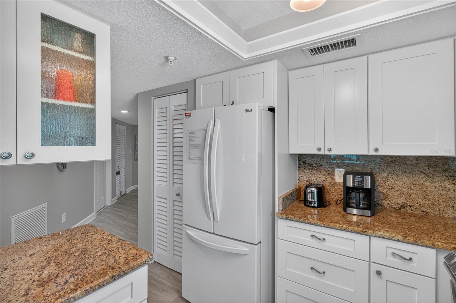 ARIE DAM CONDO - Residential