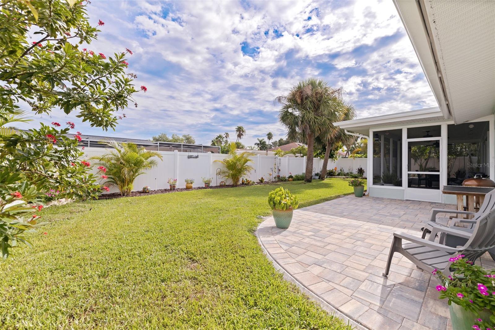 TIERRA VERDE - Residential