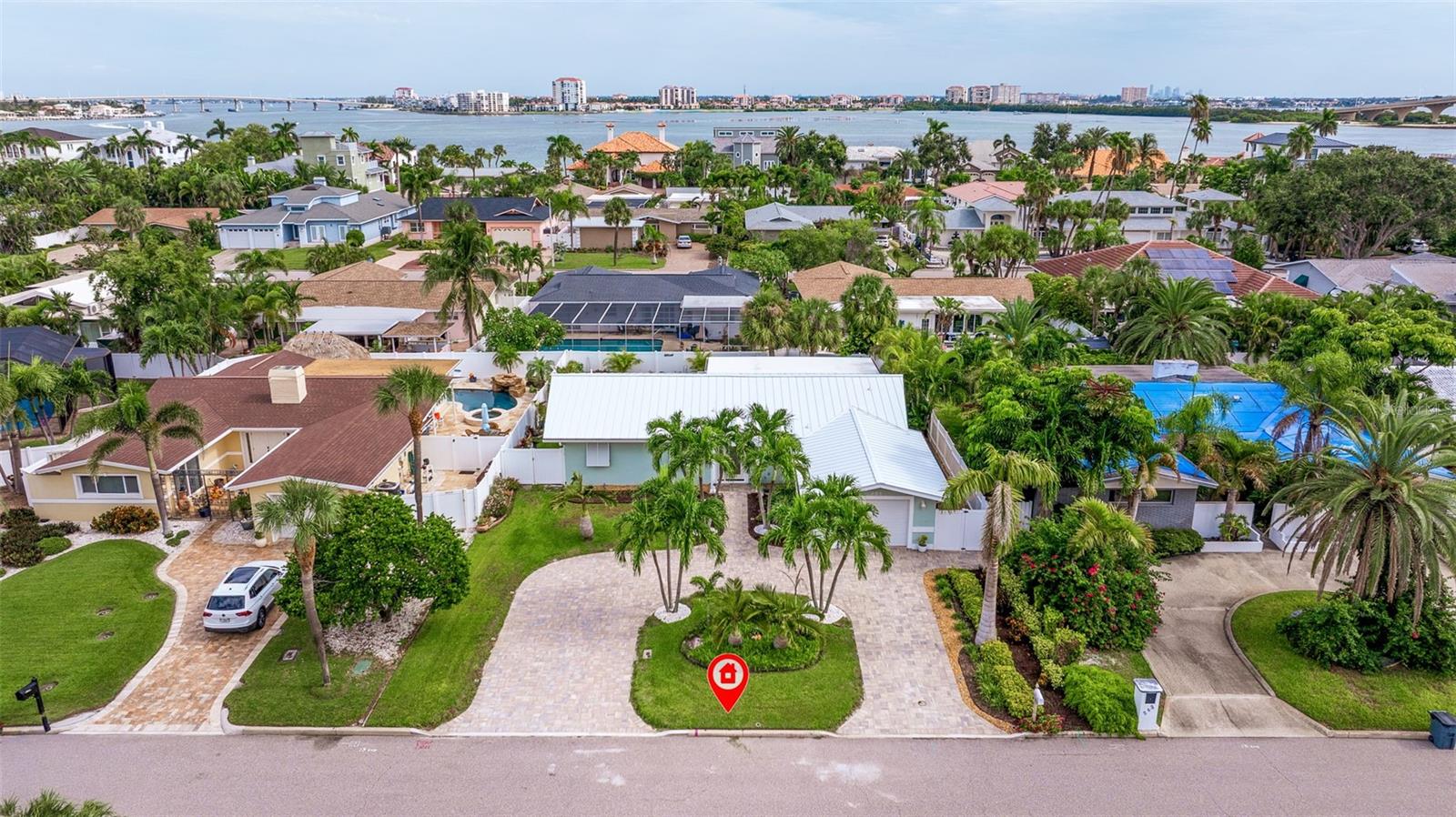TIERRA VERDE - Residential
