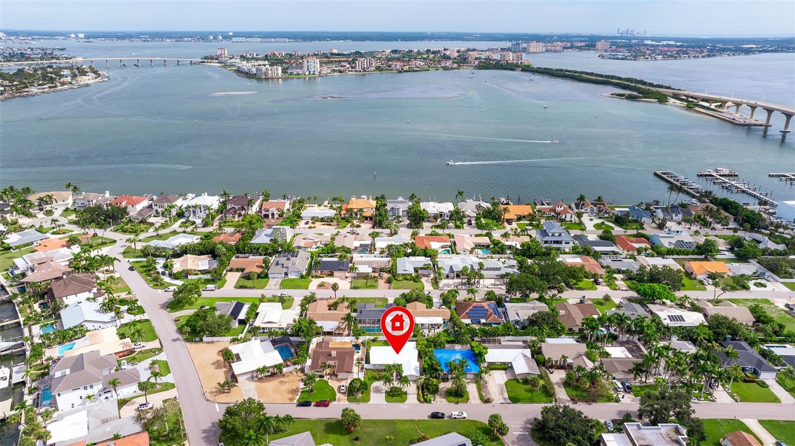 TIERRA VERDE - Residential