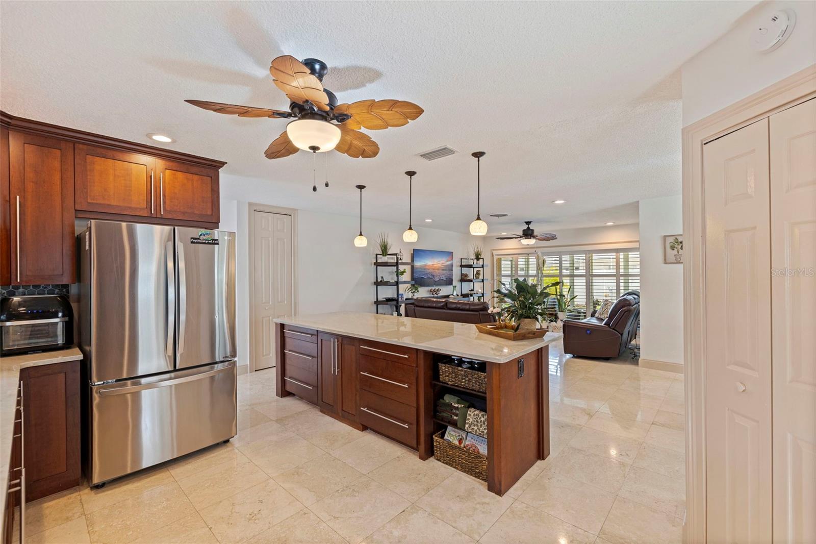 TIERRA VERDE - Residential