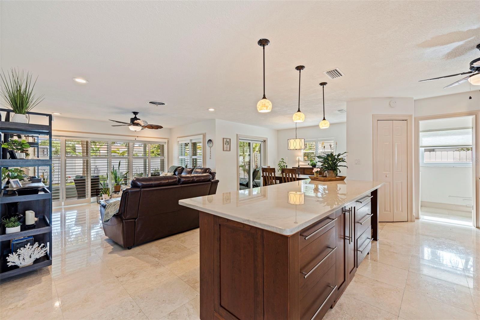 TIERRA VERDE - Residential
