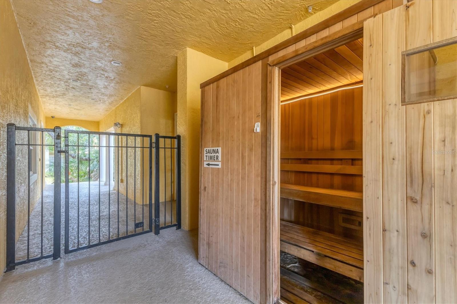 LAS PALMAS OF SARASOTA - Residential