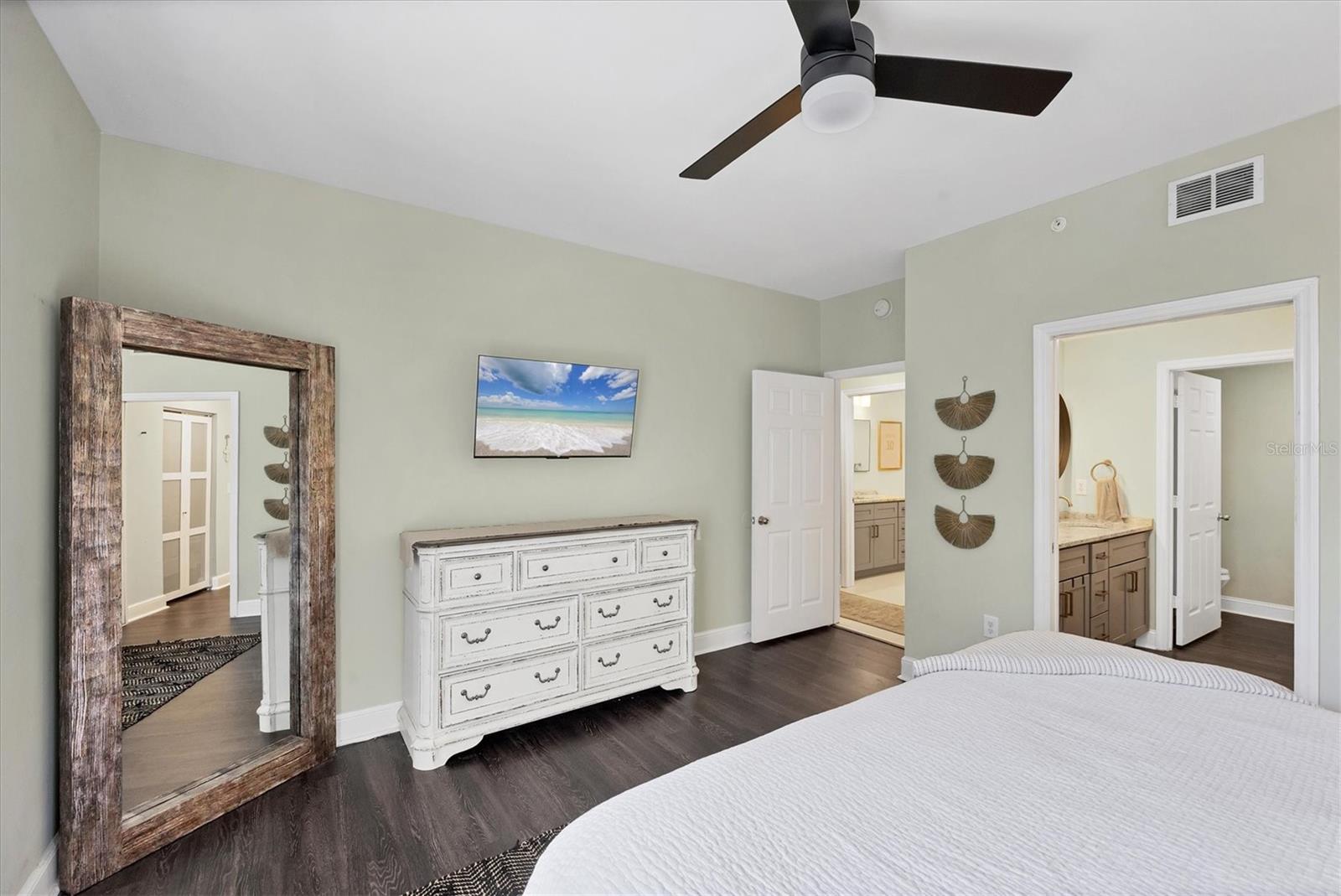 LAS PALMAS OF SARASOTA - Residential