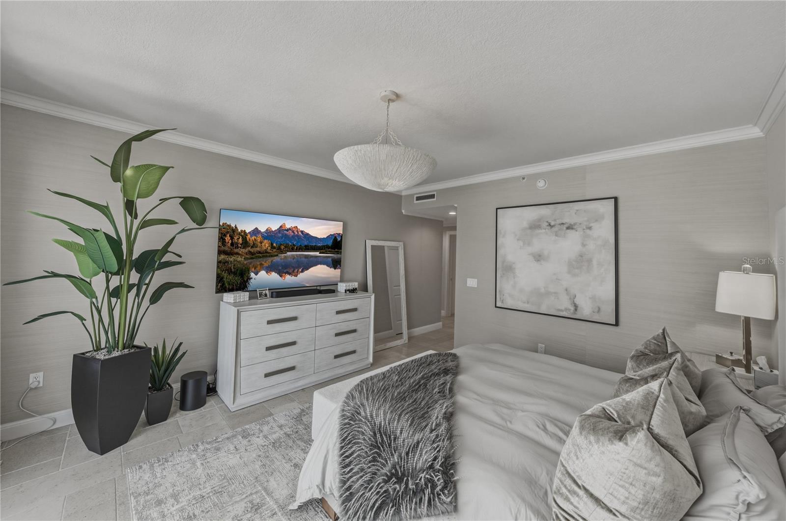 THE PLAZA HARBOUR ISLAND A CON - Residential