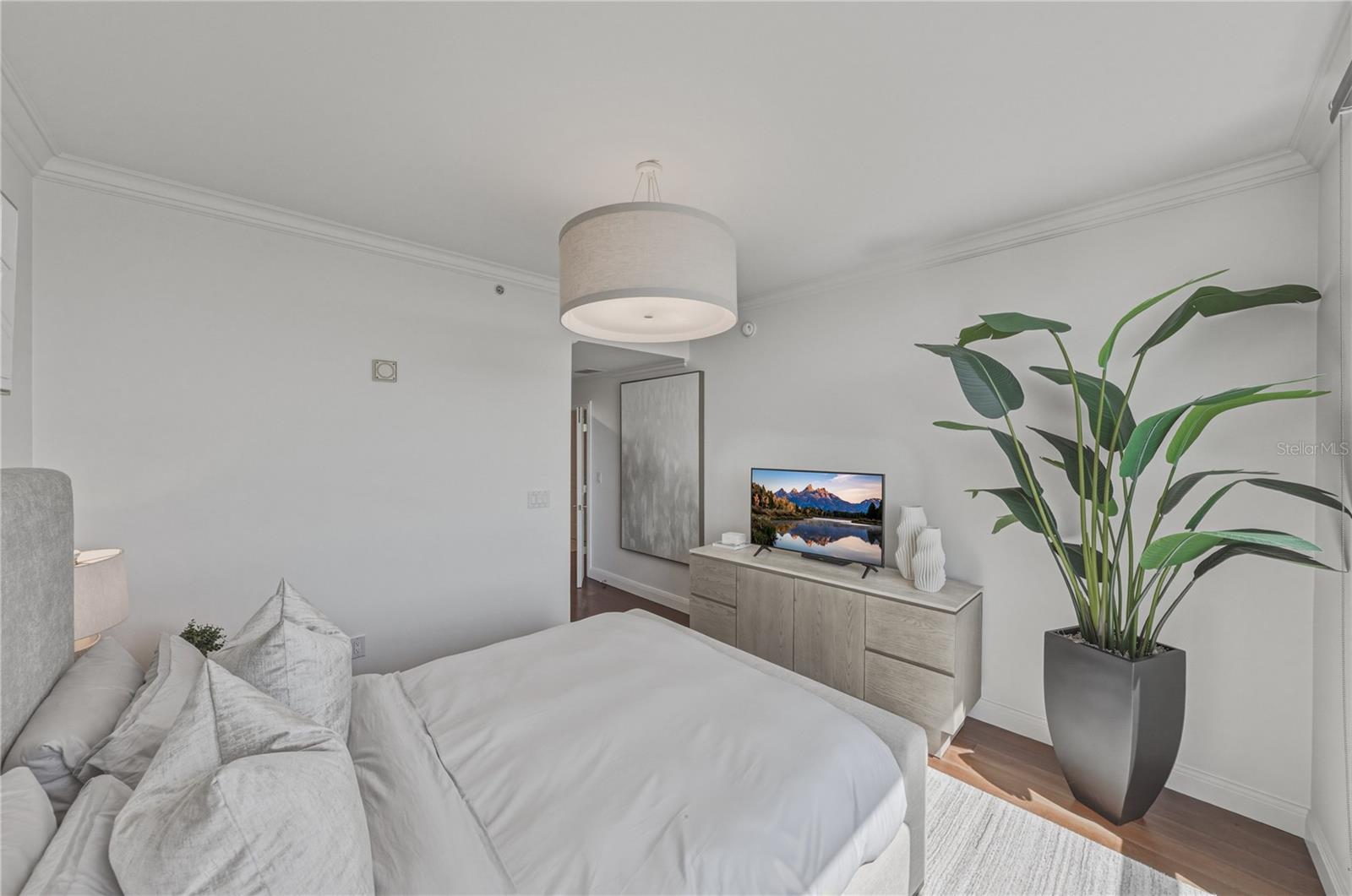 THE PLAZA HARBOUR ISLAND A CON - Residential