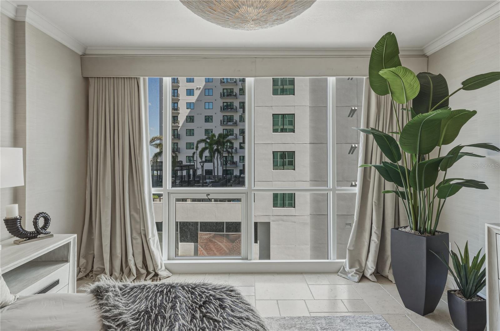 THE PLAZA HARBOUR ISLAND A CON - Residential