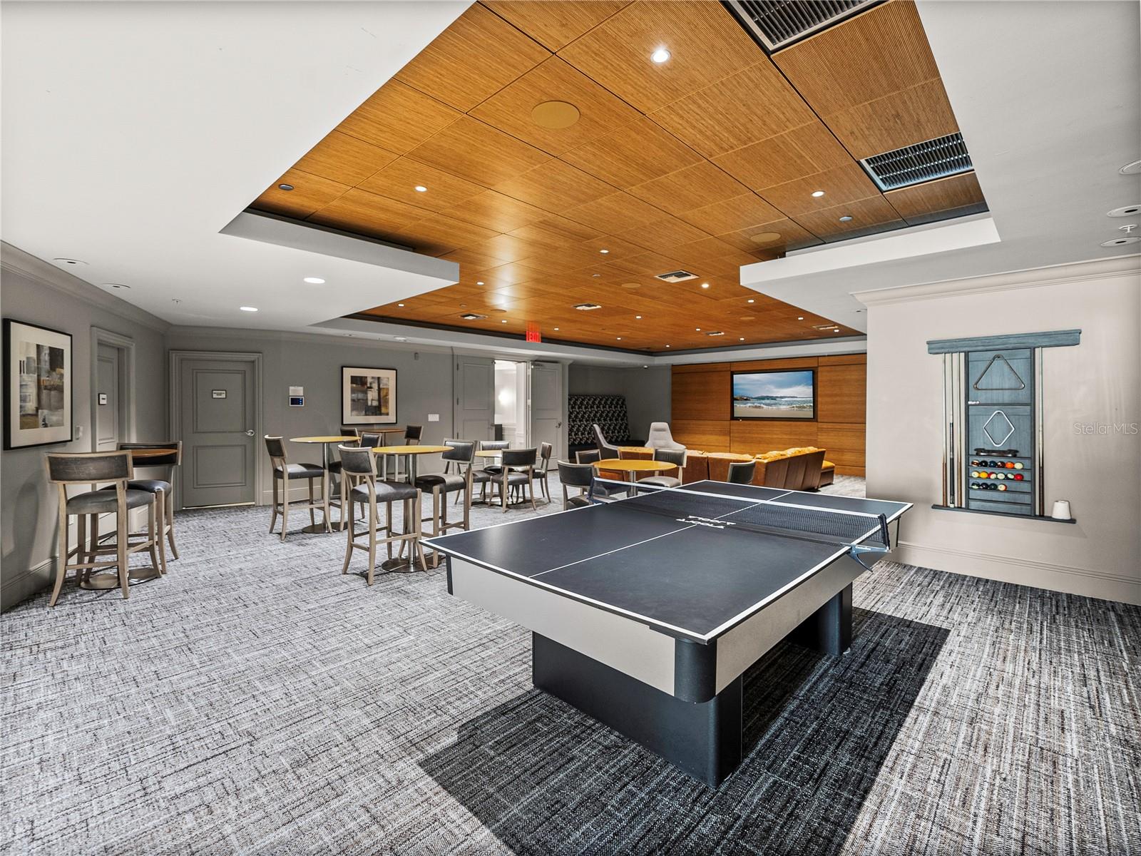 THE PLAZA HARBOUR ISLAND A CON - Residential