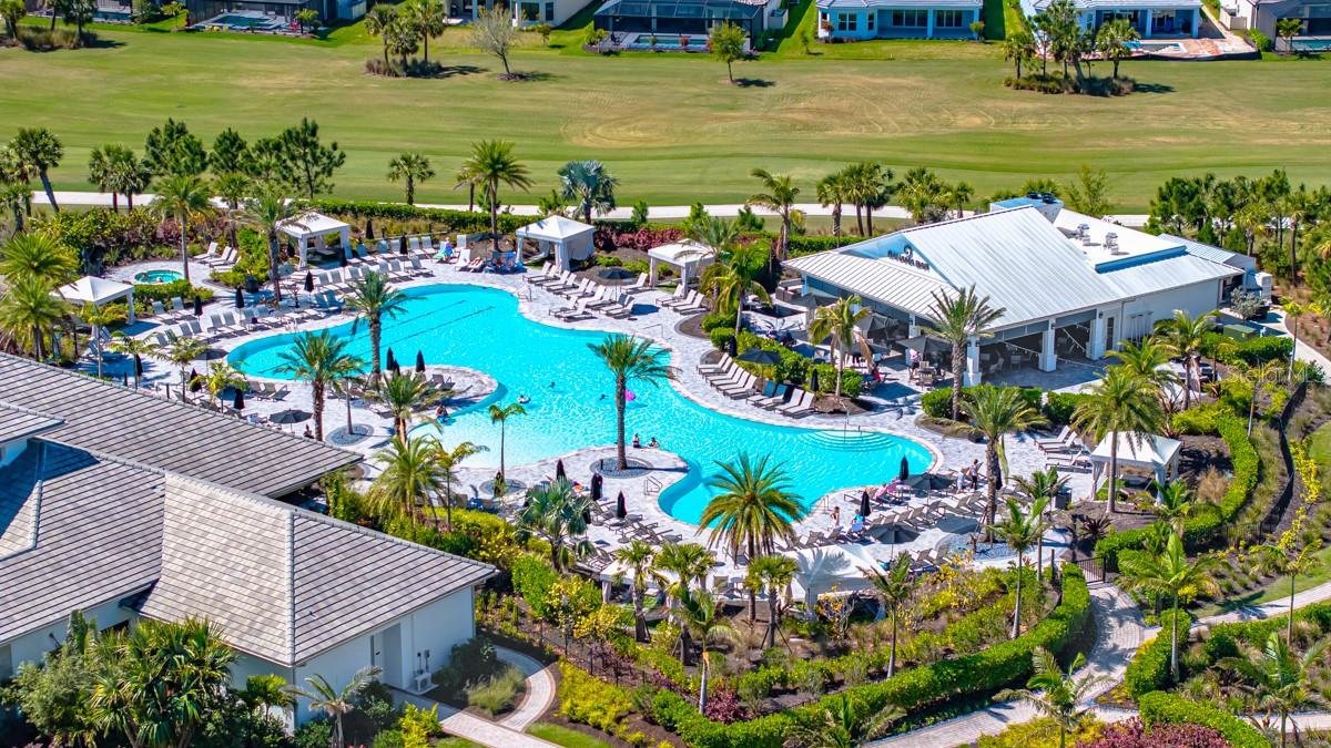 AZARIO ESPLANADE - Residential