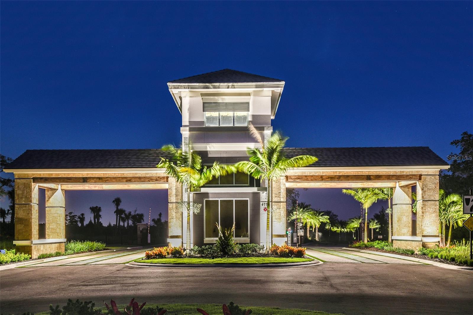 AZARIO ESPLANADE - Residential