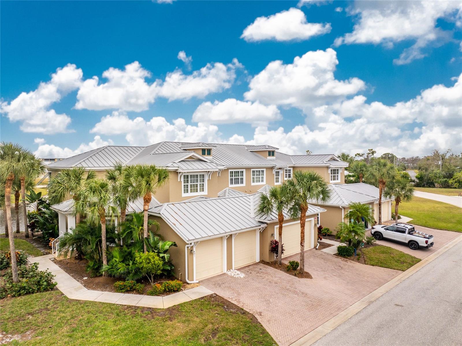 HAMMOCKS-VILLAS PH 02 - Residential