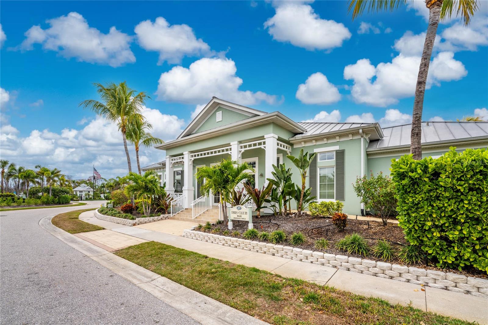 HAMMOCKS-VILLAS PH 02 - Residential