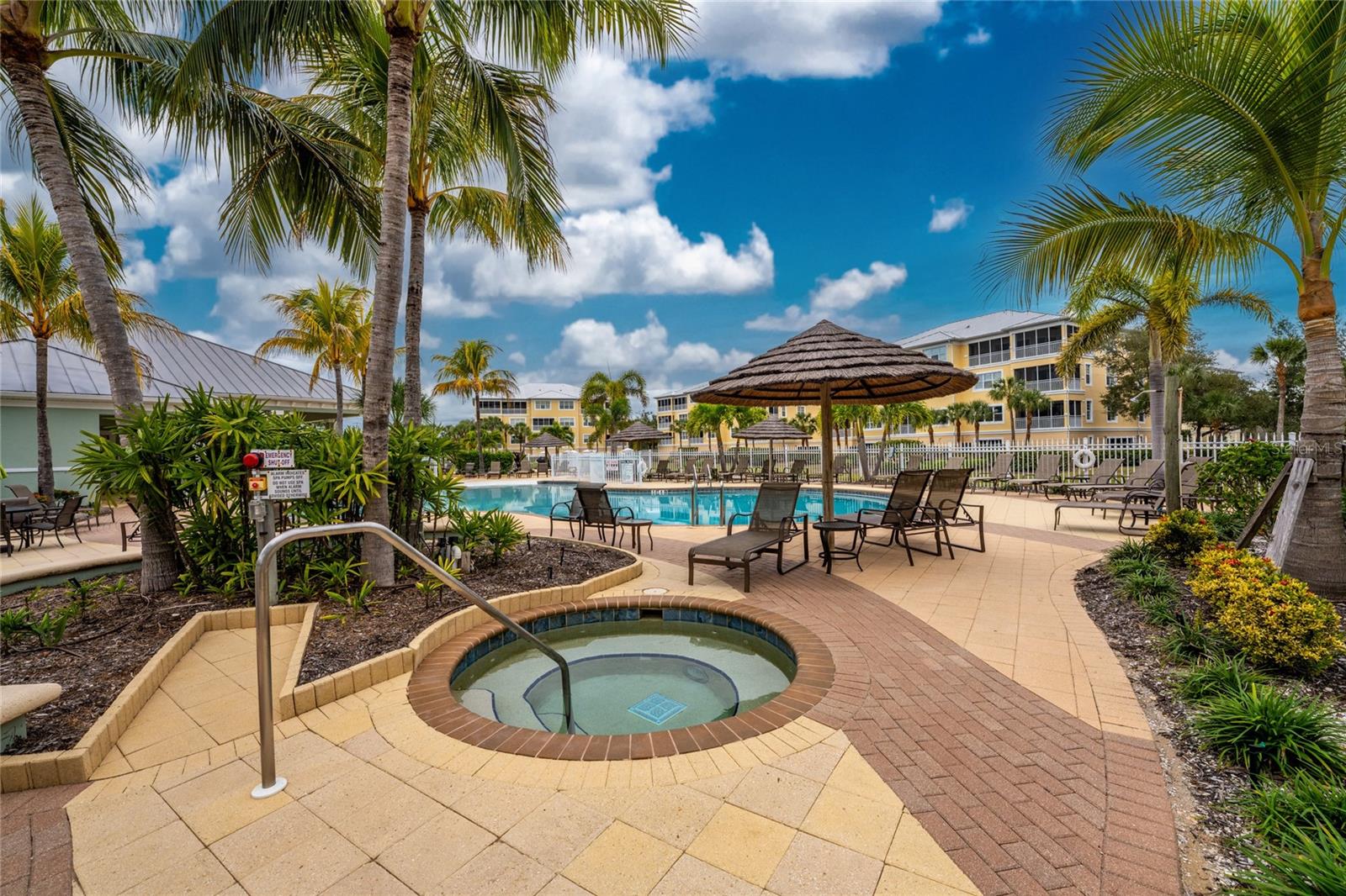 HAMMOCKS-VILLAS PH 02 - Residential