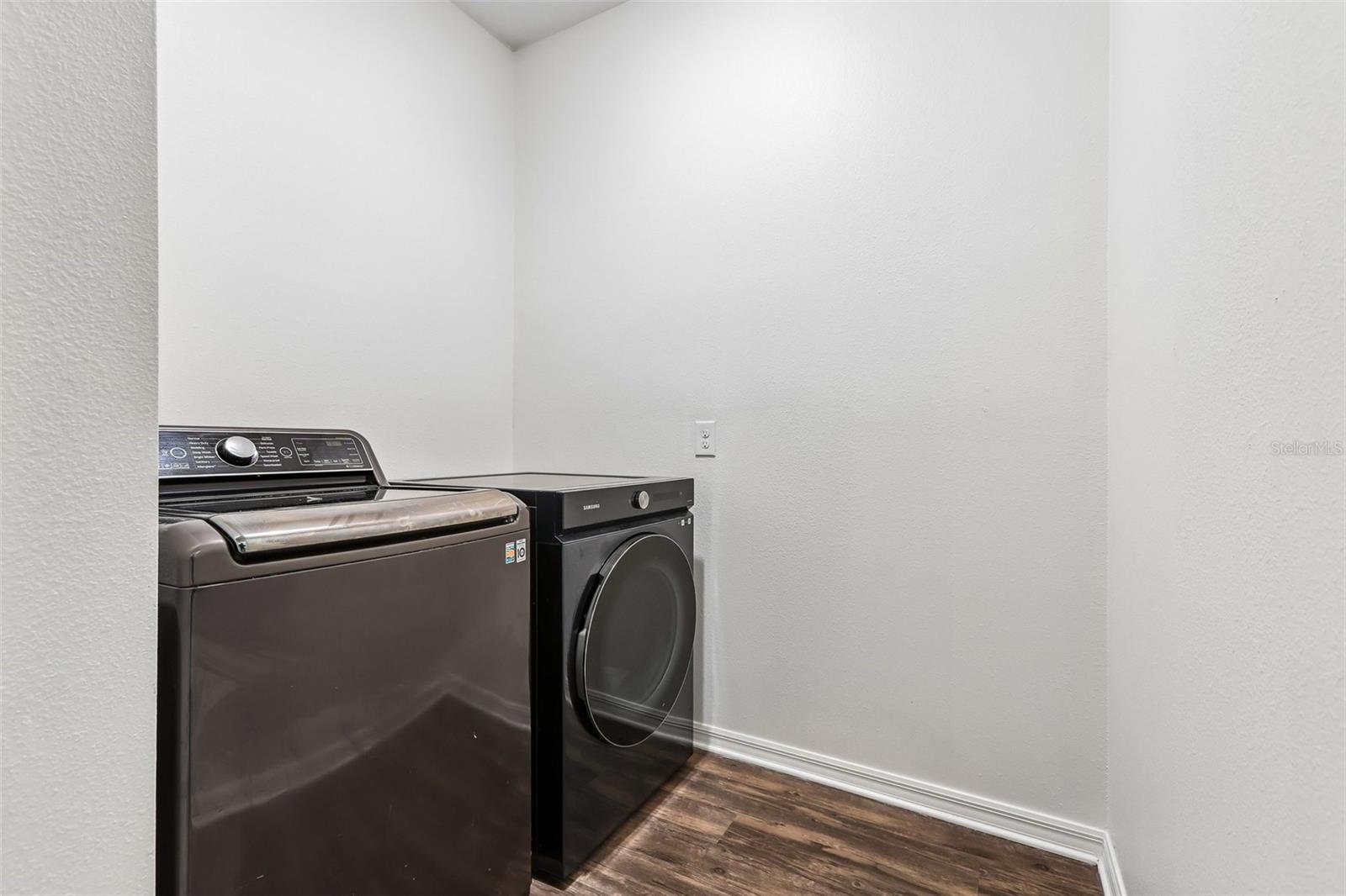 EPPERSON RANCH SOUTH PH 1E-2 - Residential