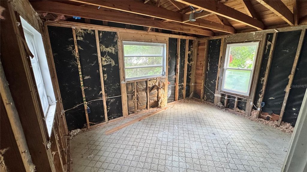 Photo of 1106 E Arizona Avenue, Deland, FL 32724 (MLS # O6363993)