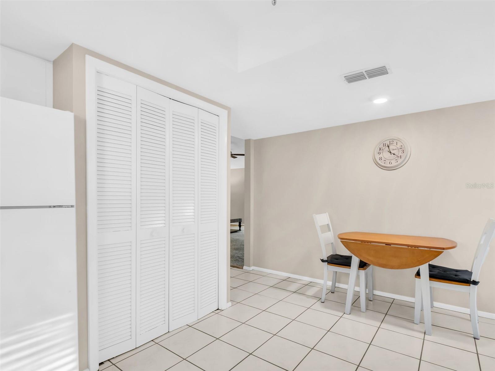 GREEN DOLPHIN PARK CONDO - Residential