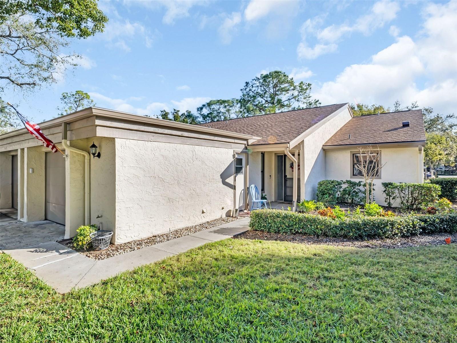 GREEN DOLPHIN PARK CONDO - Residential