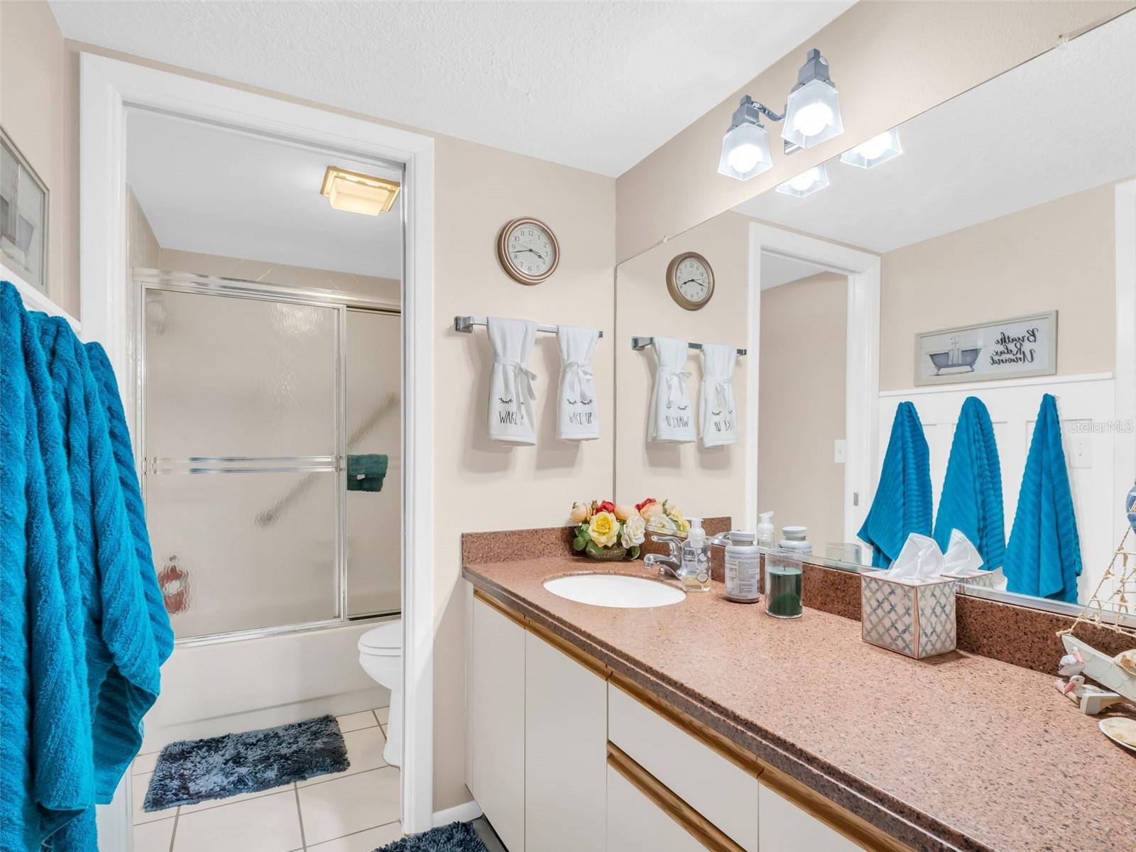 GREEN DOLPHIN PARK CONDO - Residential