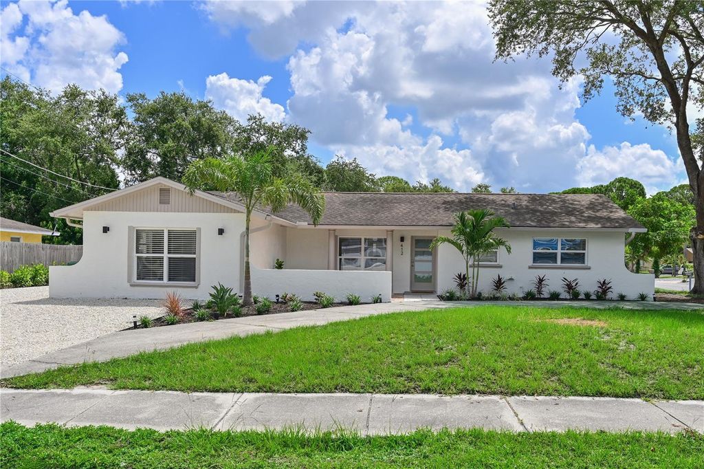 Photo of 412 Bailey Road, Sarasota, FL 34237 (MLS # A4662322)