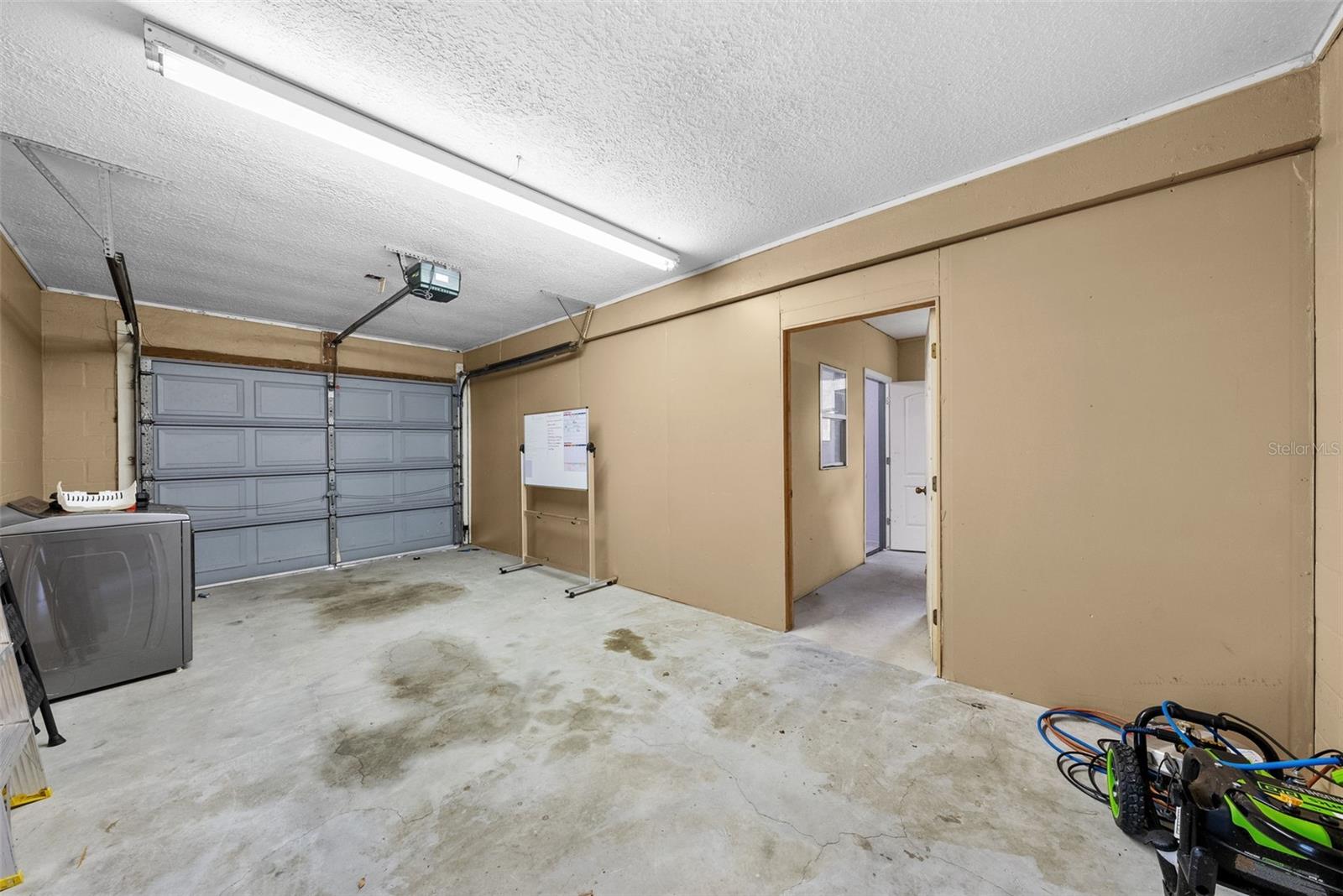 LAKEWOOD ACRES - Residential