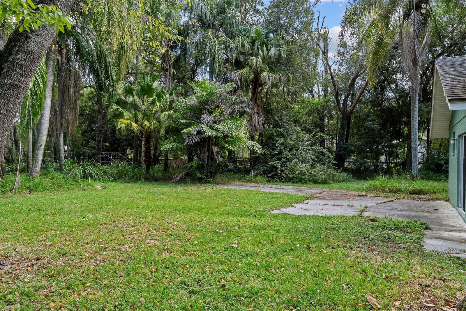 LAKEWOOD ACRES - Residential