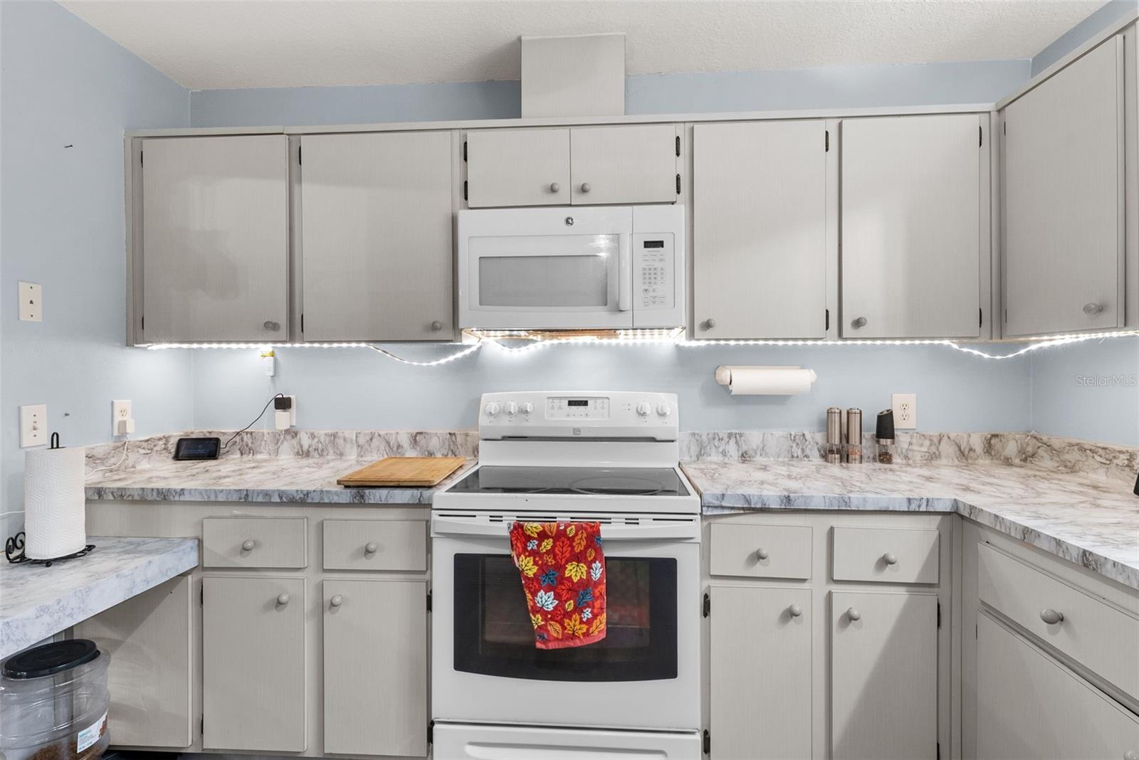 LAKEWOOD ACRES - Residential