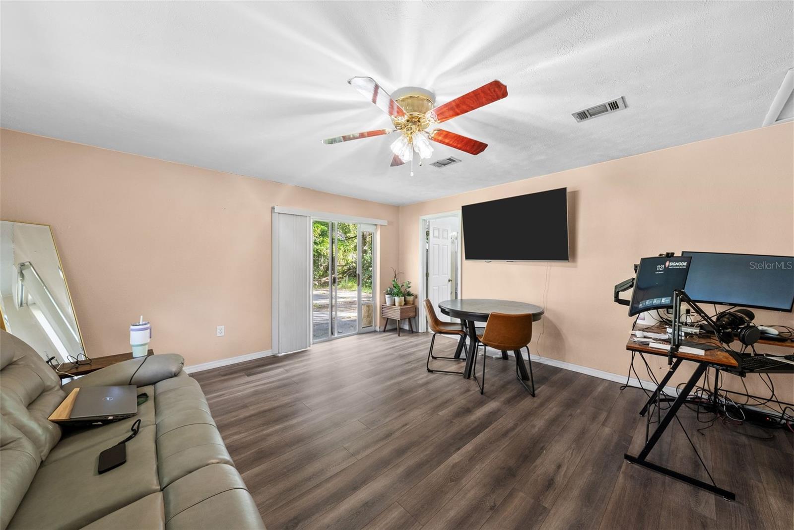 LAKEWOOD ACRES - Residential