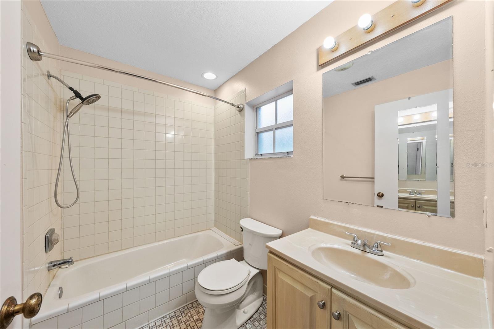 LAKEWOOD ACRES - Residential