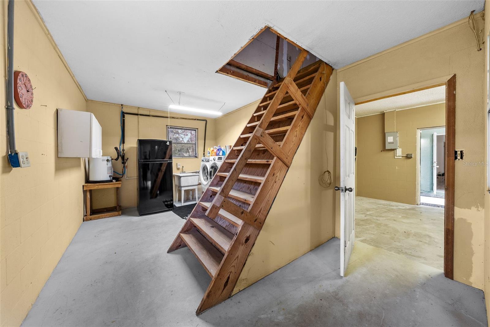 LAKEWOOD ACRES - Residential