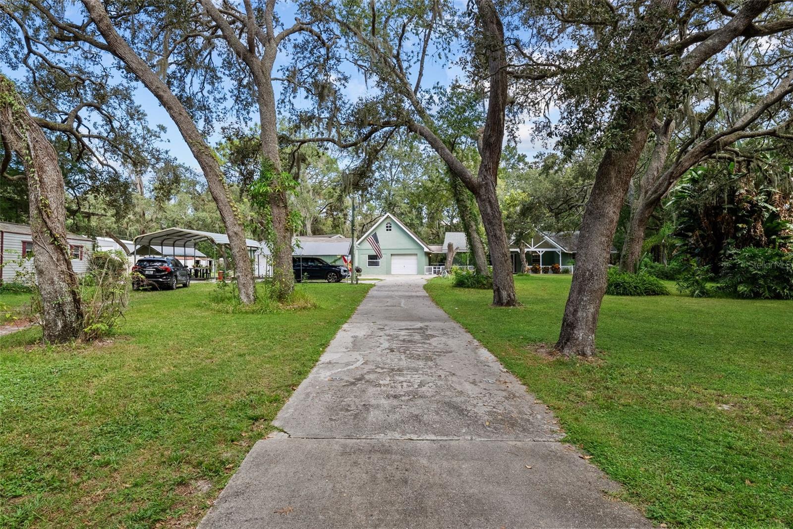 LAKEWOOD ACRES - Residential