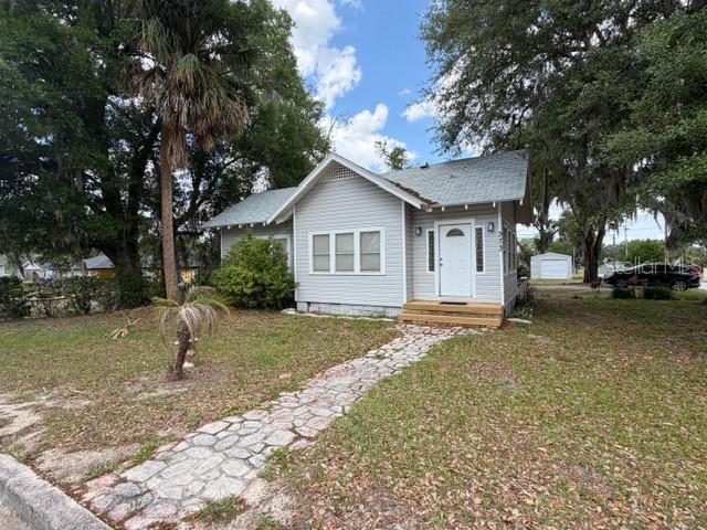 GROVELAND - Residential