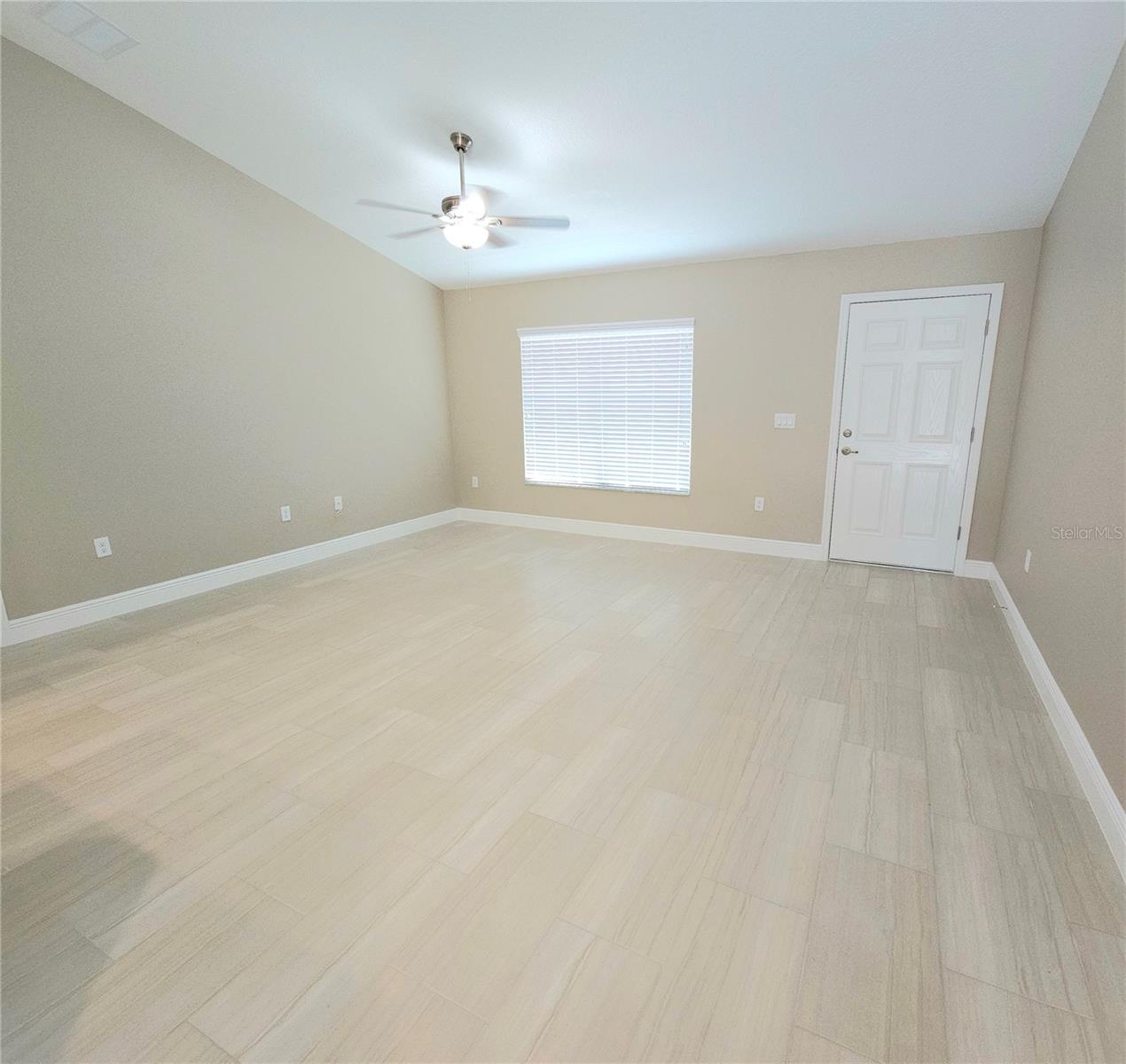 CITRUS SPGS UNIT 09 - Residential Lease