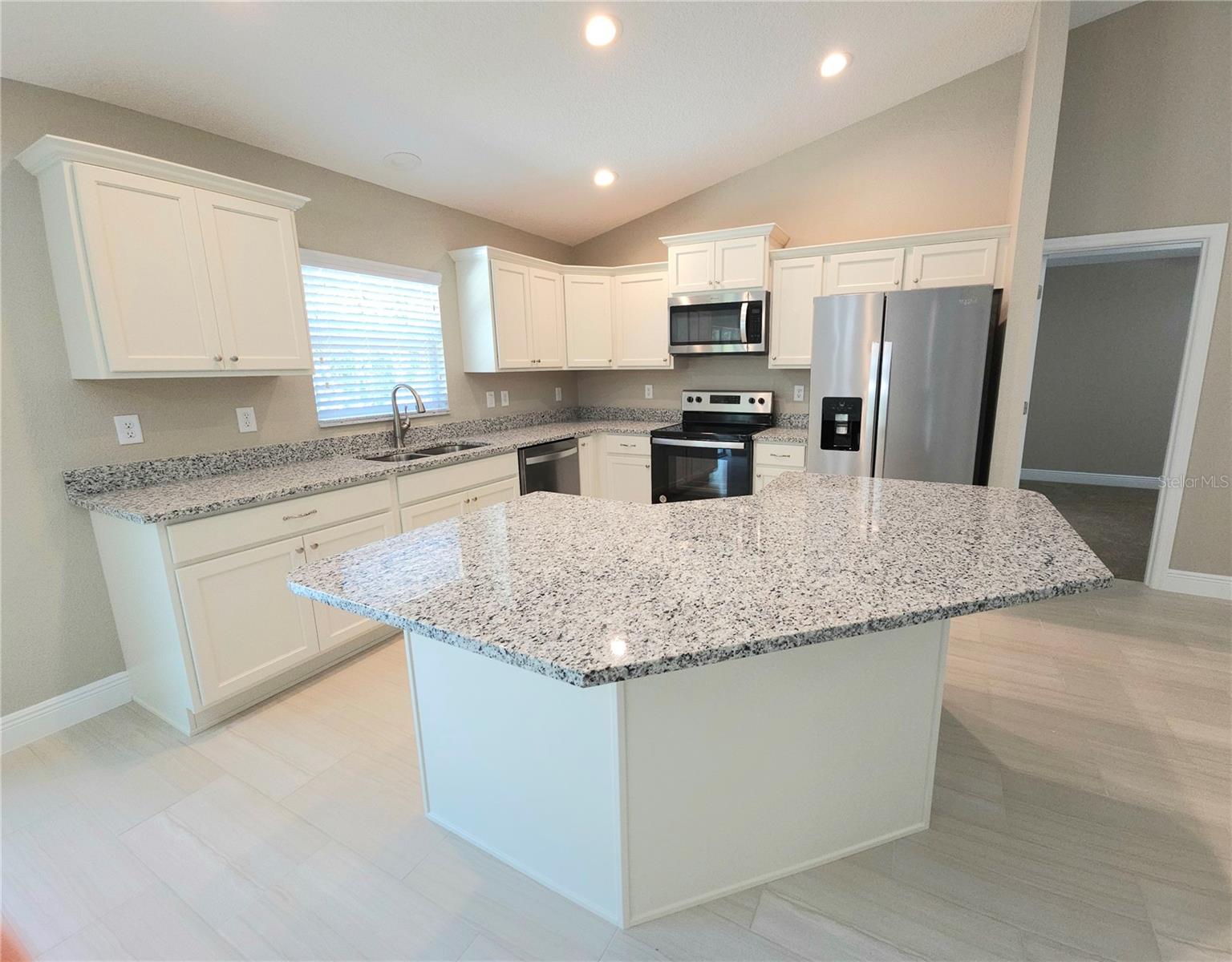 CITRUS SPGS UNIT 09 - Residential Lease