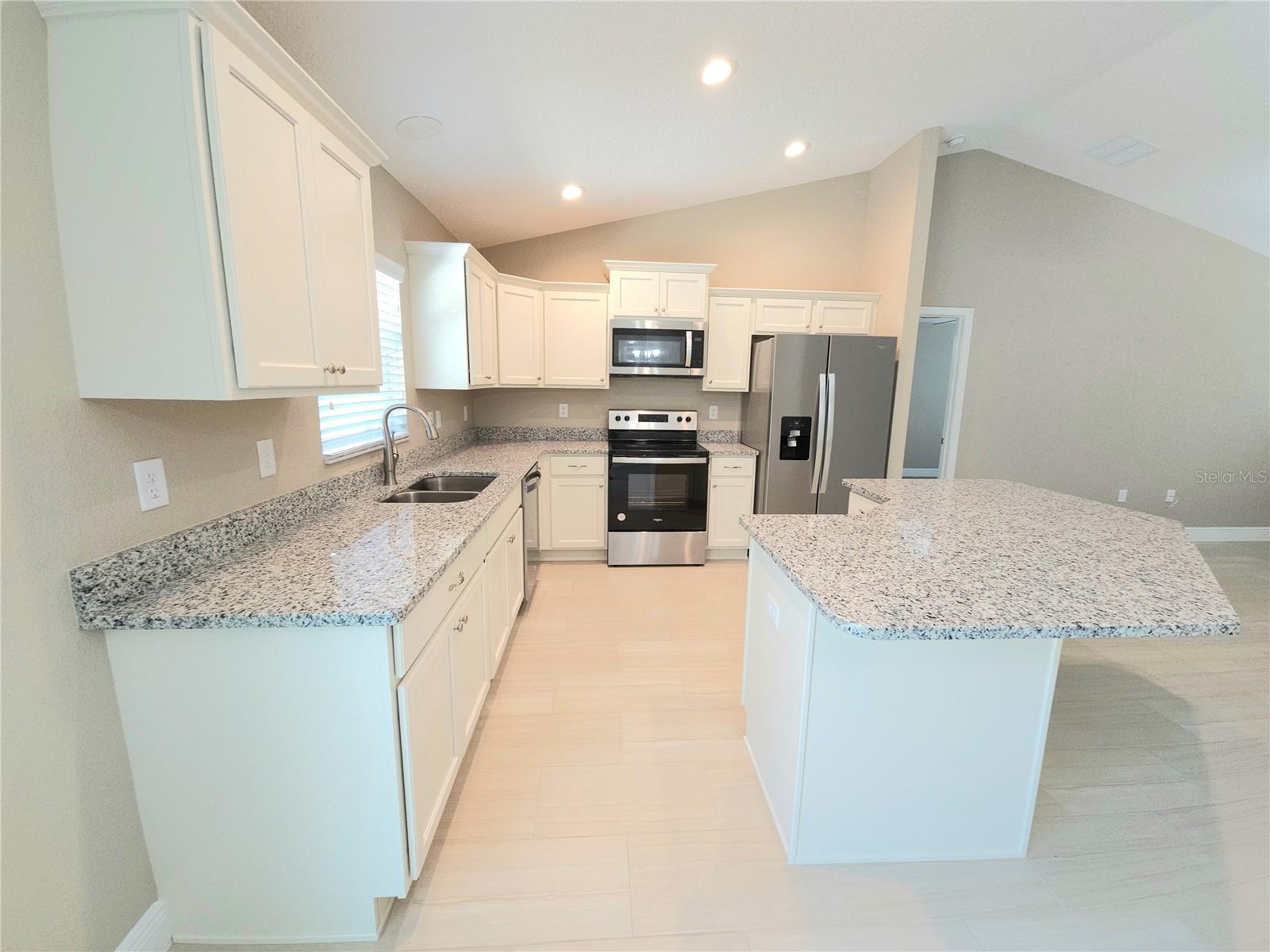 CITRUS SPGS UNIT 09 - Residential Lease