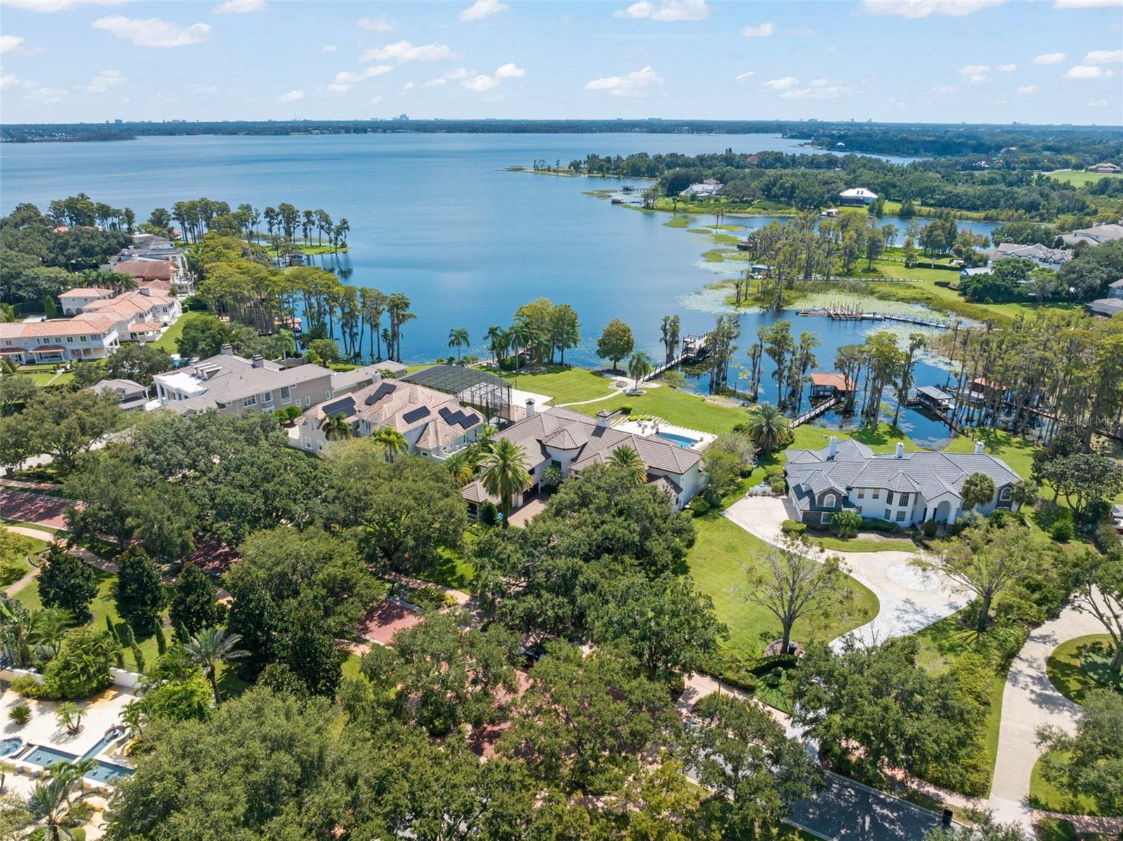 CHAINE DE LAC - Residential