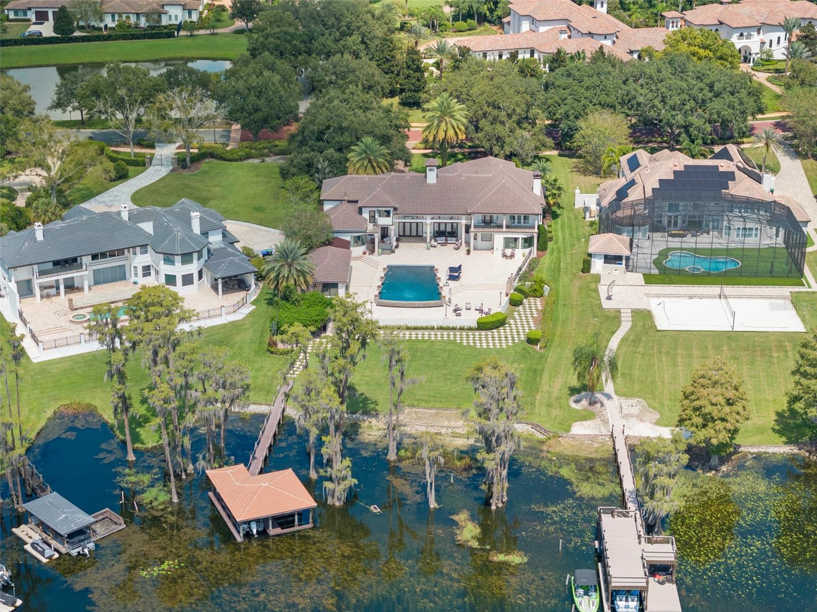 CHAINE DE LAC - Residential