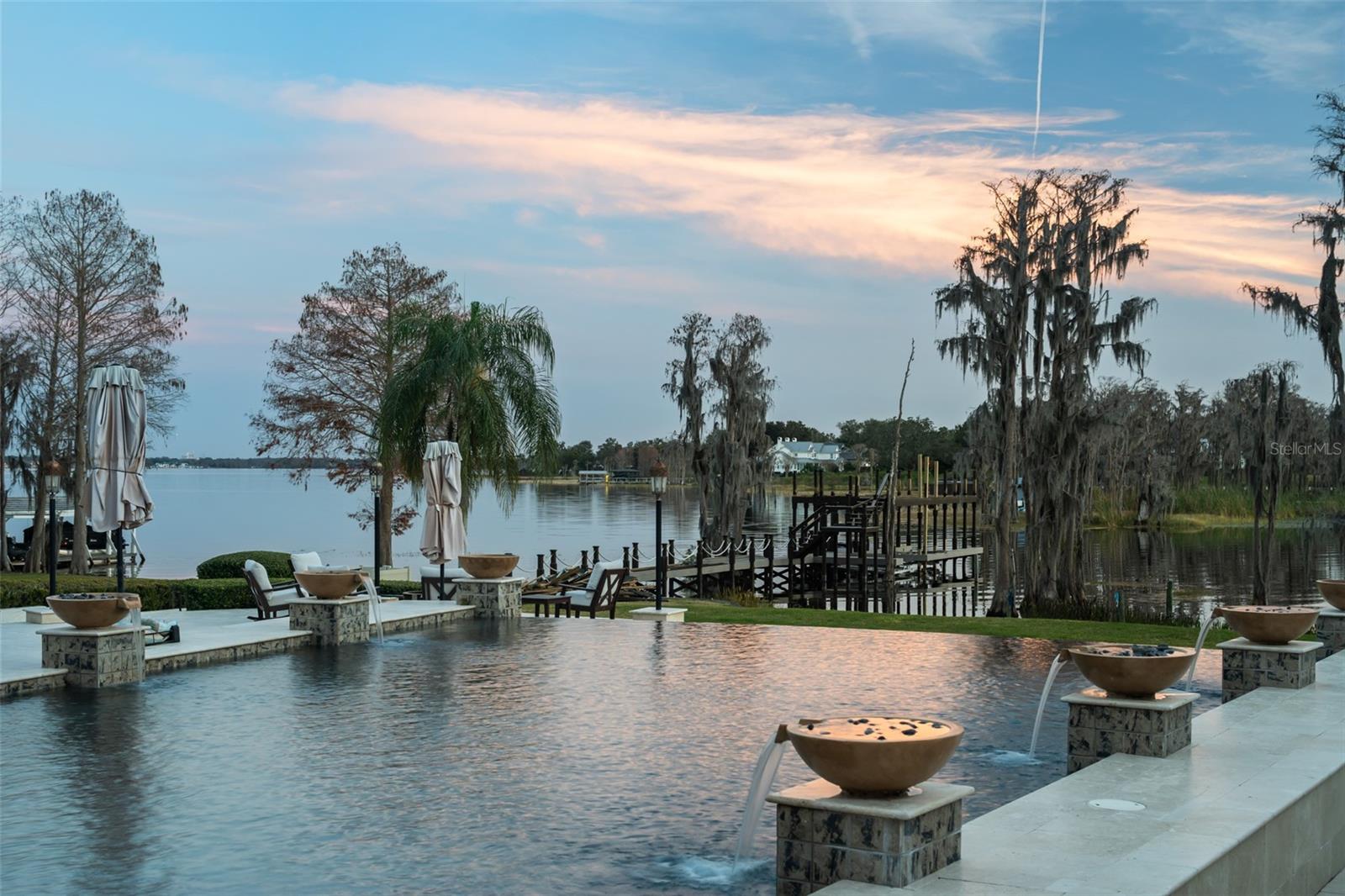 CHAINE DE LAC - Residential