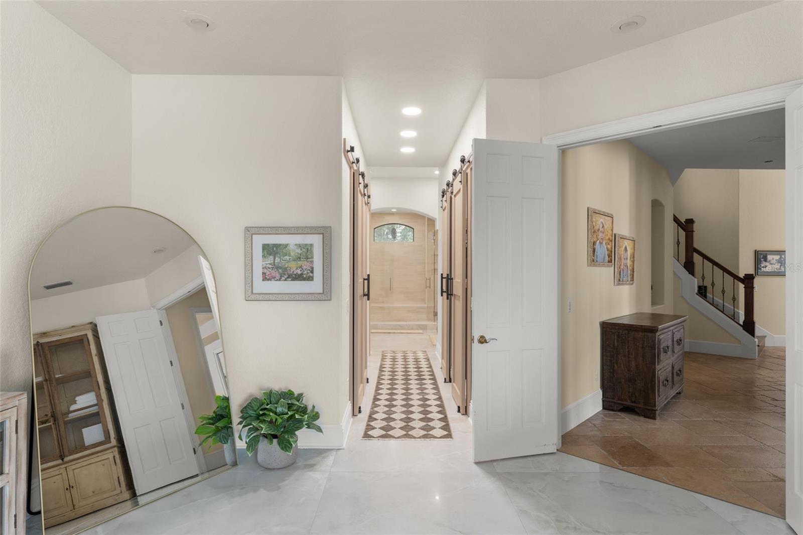 CHAINE DE LAC - Residential