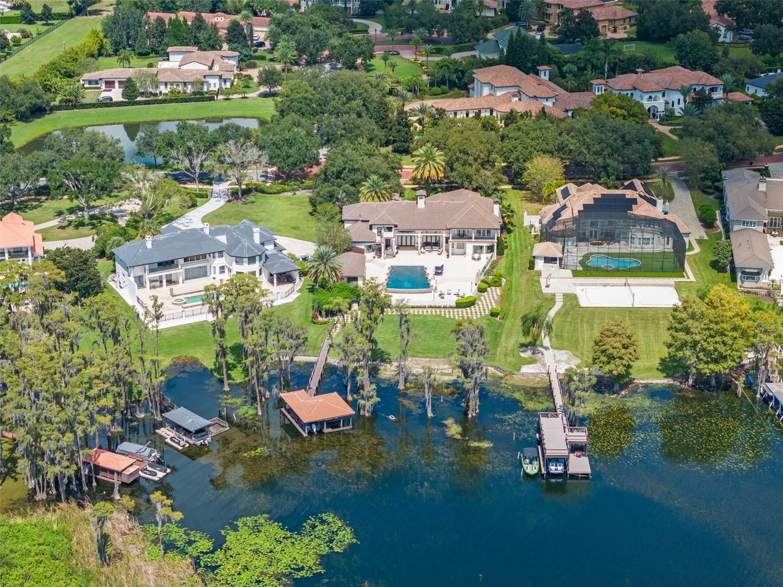 CHAINE DE LAC - Residential