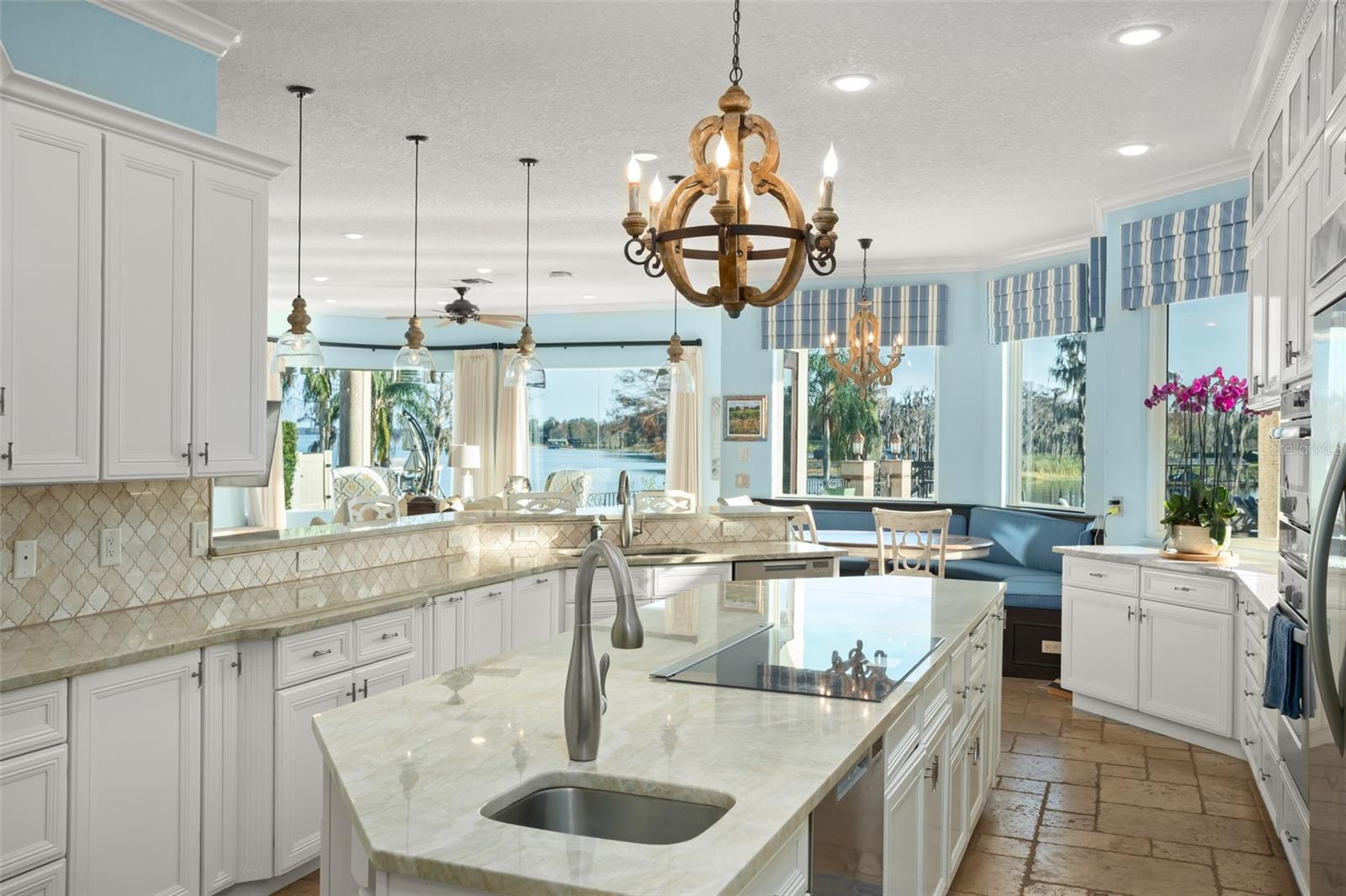 CHAINE DE LAC - Residential
