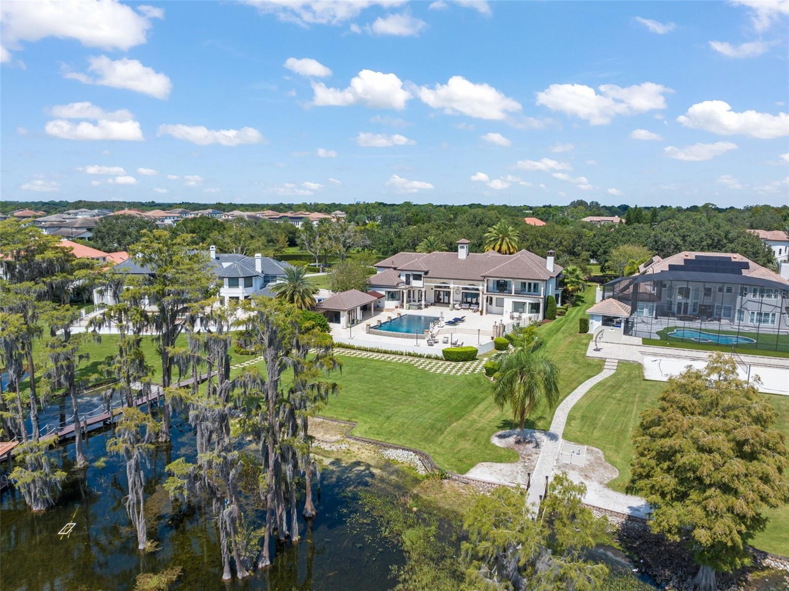 CHAINE DE LAC - Residential