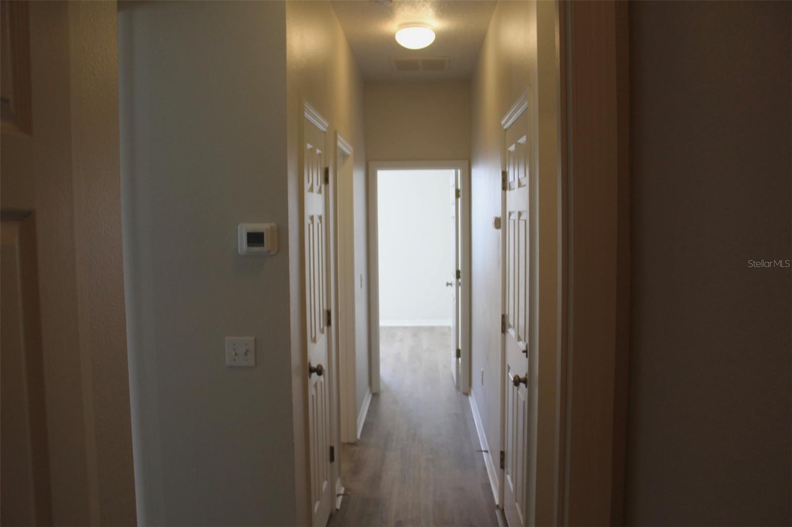 FOUR CORNERS PH 01 - Residential Lease