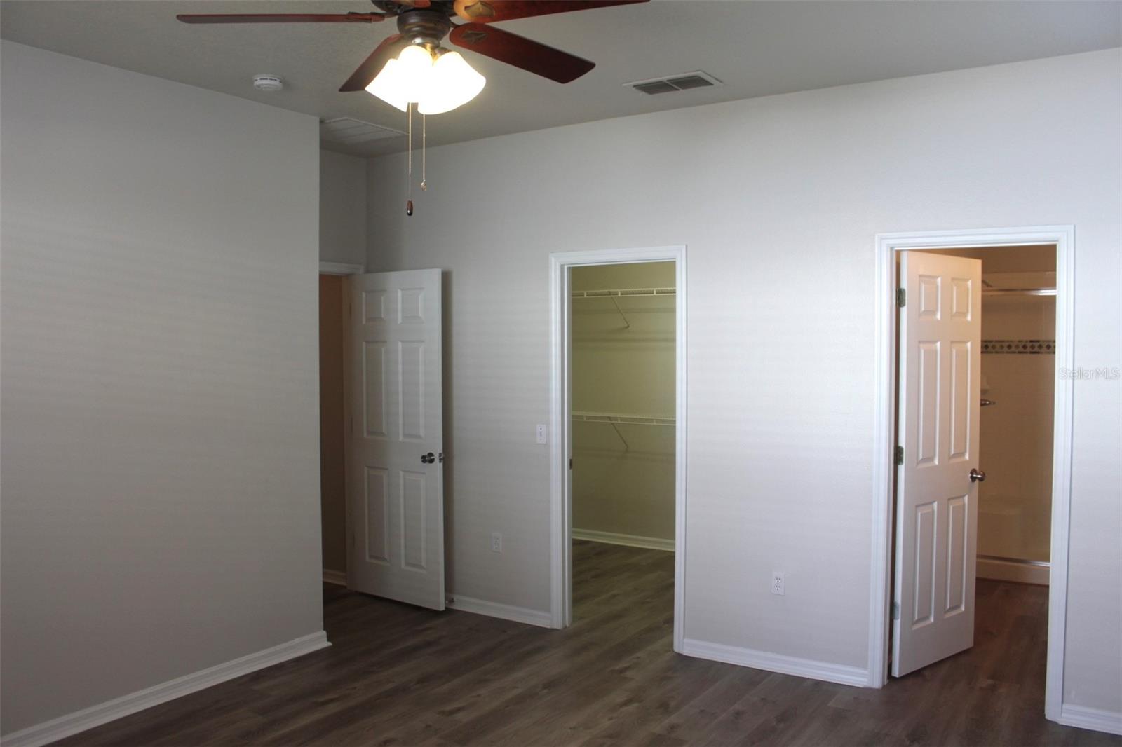 FOUR CORNERS PH 01 - Residential Lease