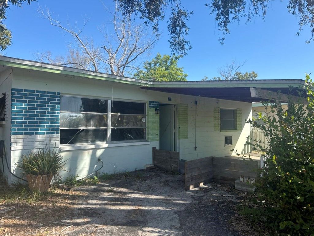 Photo of 755 75th Avenue N, St Petersburg, FL 33702 (MLS # TB8488450)